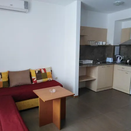 Vm Robinson 3* Pomorie